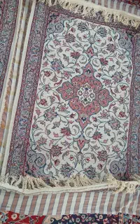 یک جفت قالی دستباف یزدی سایز یک متر در یک و نیم