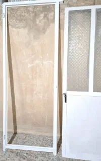 درب فلزی در حد نو