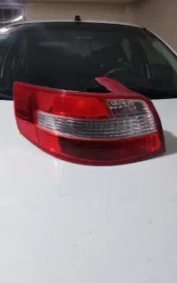چراغ عقب رانا سمت راننده