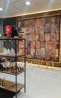 نیازمند ب نیرو خانم باریستا