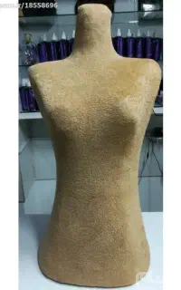 مانکن نیم تنه