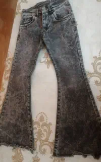 شلوار جین دمپا بچگانه در حد نو