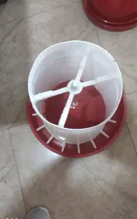آب خوری دانخوری مرغ