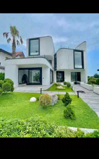 استاد کار ماهر درب و پنجره آلومینیوم