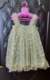 پیراهن دخترانه