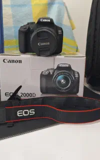 دوربین2000DCanon