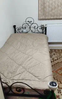 تخت یک نفره و میز آرایش ست