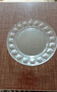 بشقاب معمولی شیشه ای