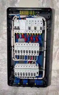 برق کار لوله کش نصب و تعمیر آبگرمکن و پمپ آب