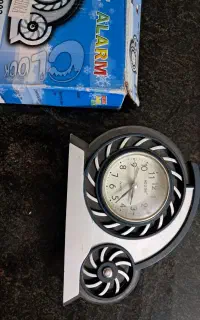 ساعت زنگدار چراغ دار رومیزی نو