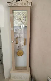 ساعت چوبی ایستاده