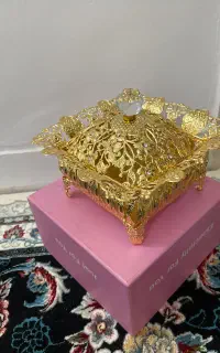شکلات خوری طلایی