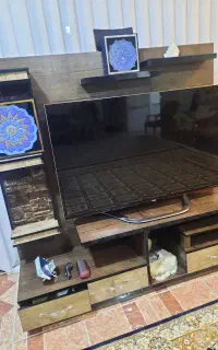 زیر تلویزیون
