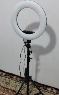 رینگ لایت و لنز عکاسی ماکرو