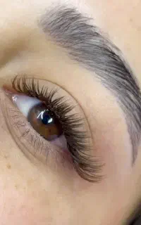 تخفیف ویژه خدمات مژه