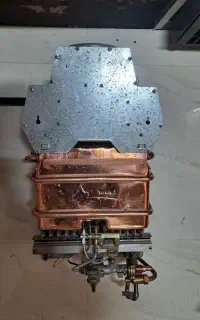 آبگرمکن دیواری ۳۱۱۵