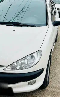 ۲۰۶ اس دی v 1 موتور بزرگ