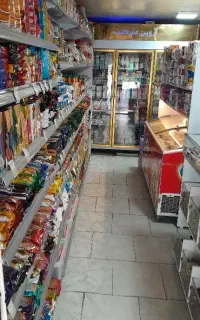 به یک شاگرد جهت کار در سوپر مارکت