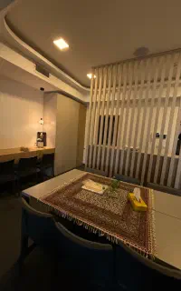 واحد های تجاری و اداری واقع در یک ساختمان دیباجی