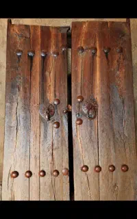 درب چوبی سنتی قدیمی