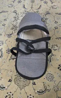 ساک حمل نوزاد