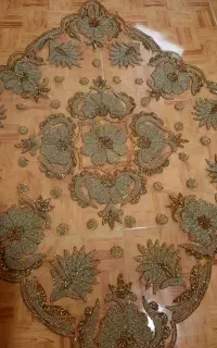 میز خاطره و ساتن و رومیزی