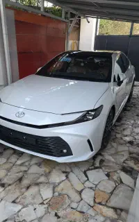 تویوتا کمری le ژاپن 2025