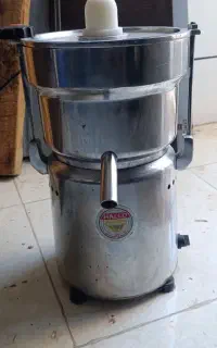 ابمیوه گیری صنعتی