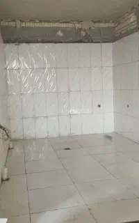 کارگر ماهر کاشی کاری