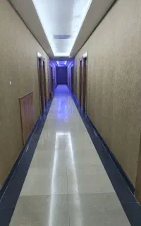 کناف ، سقف کاذب ، پارکت ، کاغذدیواری، بازسازی