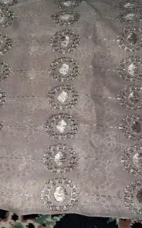 تعدادی پارچه لباس