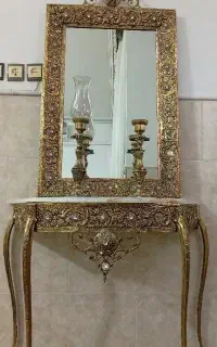 آینه و شمعدان و ساعت برنز