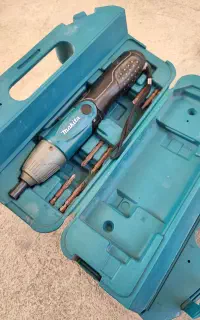 پیچ گوشتی ماکیتا