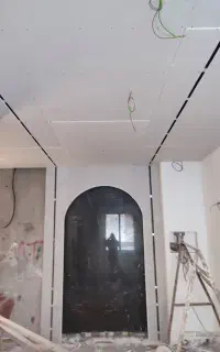 کناف وسقف کاذب و بازسازی و رنگ کاری