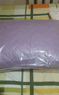 دوعدد  بالش پشم اکبند واستفاده نشده