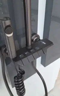 دوش حمام پیانویی علم دوش