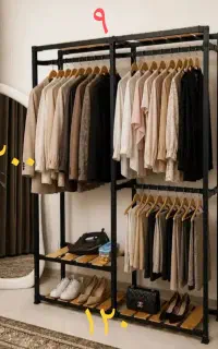 اویز لباس اتاق