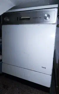 ماشین ظرفشویی