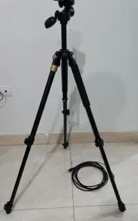 سه پایه و کیف دوربین عکاسی