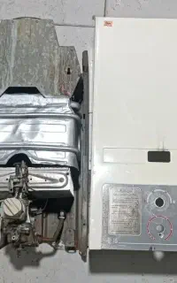 B15آبگرمکن بوتان  تمیز مرتب