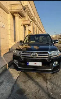 ماشین لندکروز