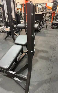 استخدام مربی بدنساز( خانم)