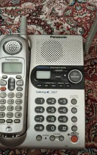 تلفن ودستگاه وای فای در حد نو