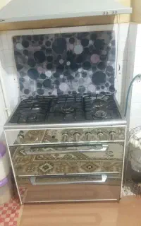 گاز 5 شعله طرح فر به فروش می‌رسد