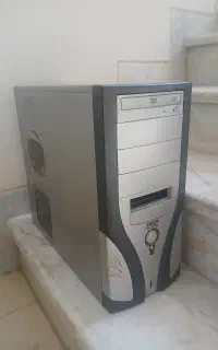کیس قدیمی خالی