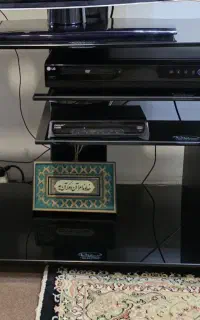 میز تلوزیون شیشه ای