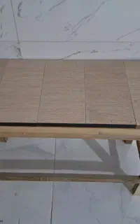 نیمکت چوبی