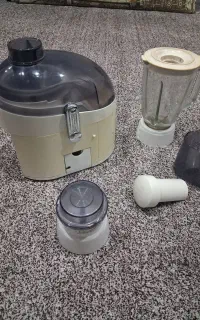 آبمیوه گیر