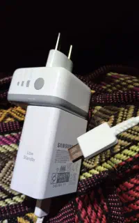 شارجرکه یک دقیقه شارژ کامل میکند