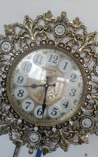ساعت دیواری